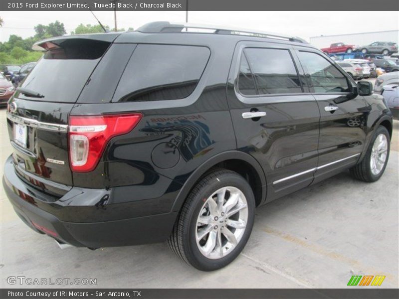 Tuxedo Black / Charcoal Black 2015 Ford Explorer Limited