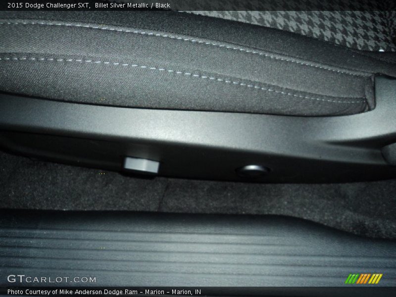 Billet Silver Metallic / Black 2015 Dodge Challenger SXT