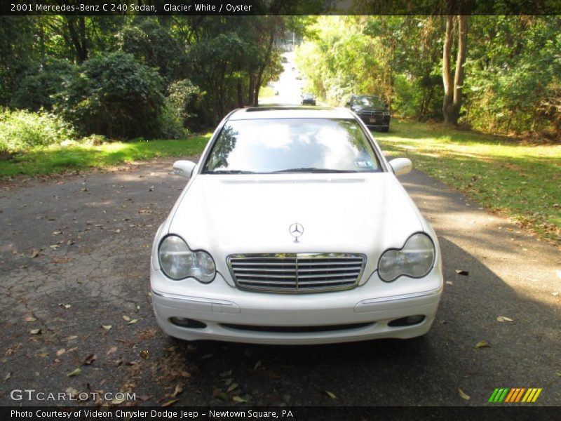 Glacier White / Oyster 2001 Mercedes-Benz C 240 Sedan