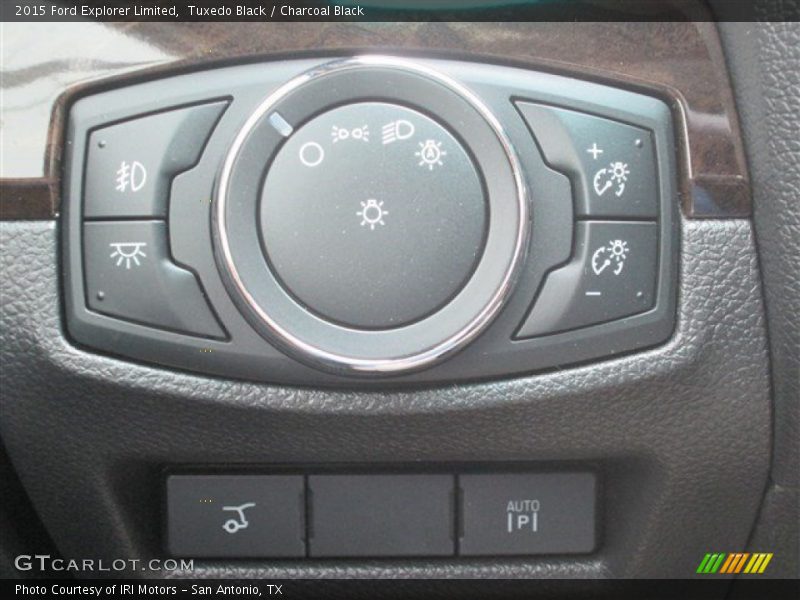 Tuxedo Black / Charcoal Black 2015 Ford Explorer Limited