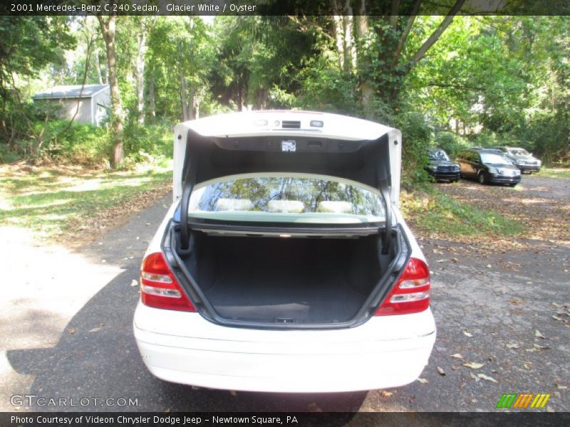 Glacier White / Oyster 2001 Mercedes-Benz C 240 Sedan