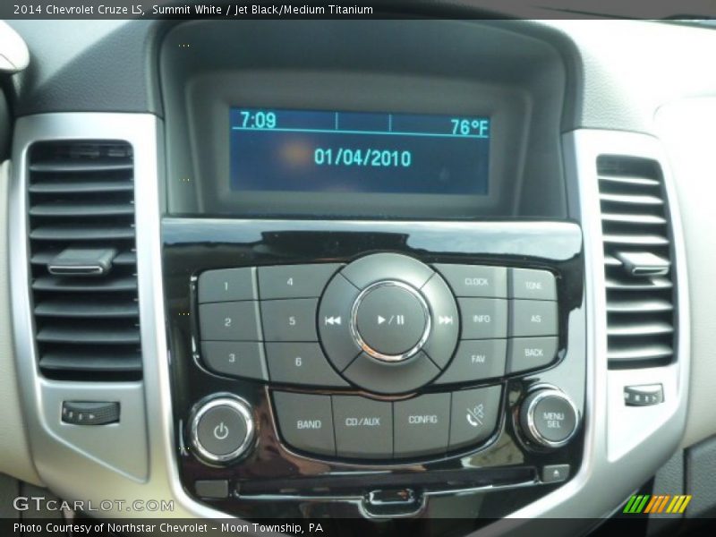 Summit White / Jet Black/Medium Titanium 2014 Chevrolet Cruze LS