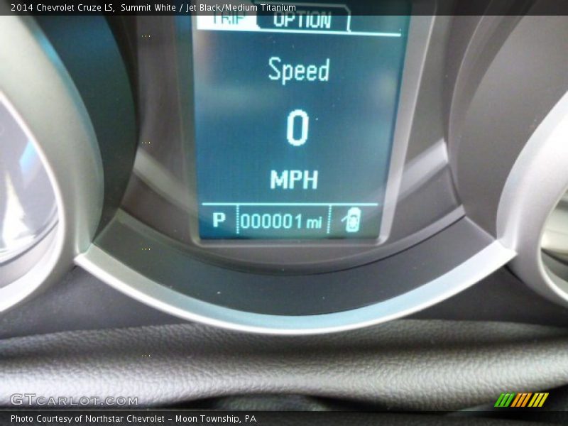 Summit White / Jet Black/Medium Titanium 2014 Chevrolet Cruze LS