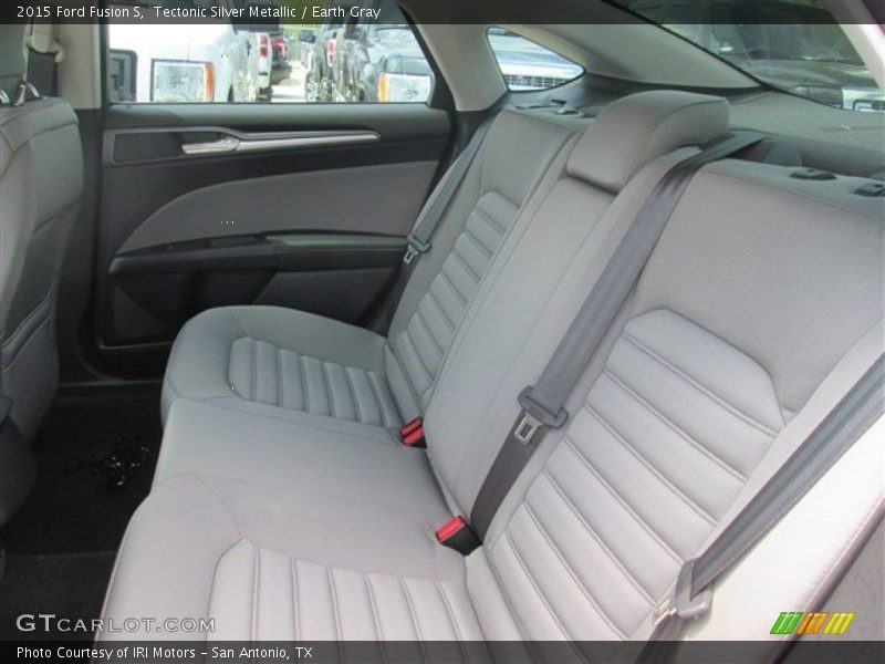 Tectonic Silver Metallic / Earth Gray 2015 Ford Fusion S