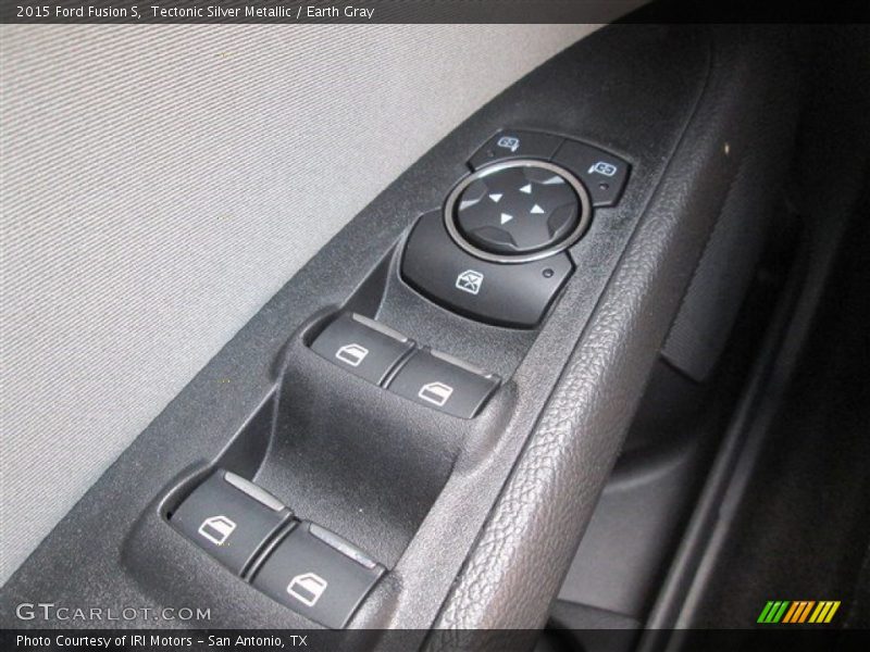 Tectonic Silver Metallic / Earth Gray 2015 Ford Fusion S