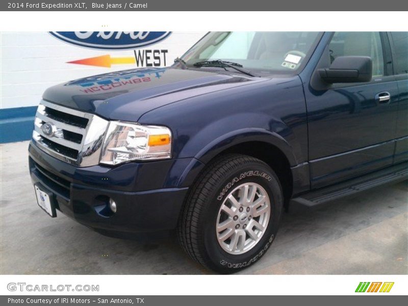 Blue Jeans / Camel 2014 Ford Expedition XLT