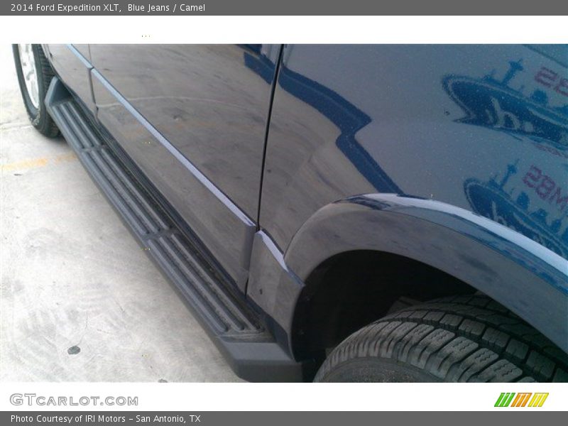 Blue Jeans / Camel 2014 Ford Expedition XLT