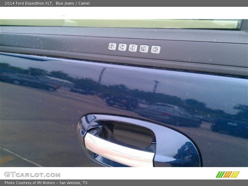 Blue Jeans / Camel 2014 Ford Expedition XLT