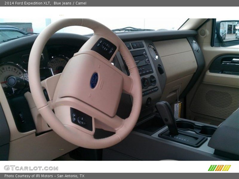 Blue Jeans / Camel 2014 Ford Expedition XLT