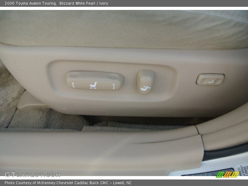 Blizzard White Pearl / Ivory 2006 Toyota Avalon Touring