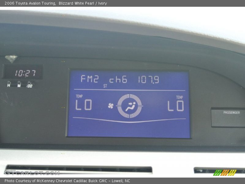 Blizzard White Pearl / Ivory 2006 Toyota Avalon Touring
