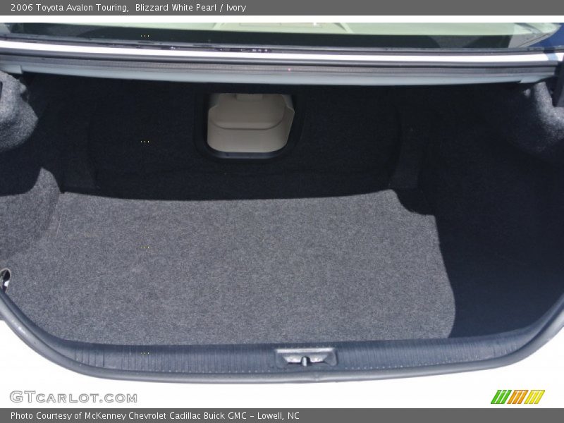 Blizzard White Pearl / Ivory 2006 Toyota Avalon Touring