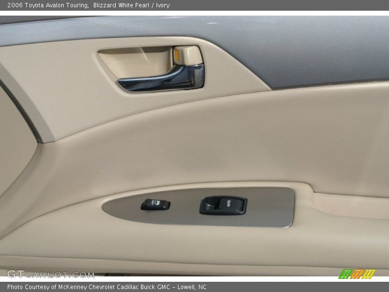 Blizzard White Pearl / Ivory 2006 Toyota Avalon Touring