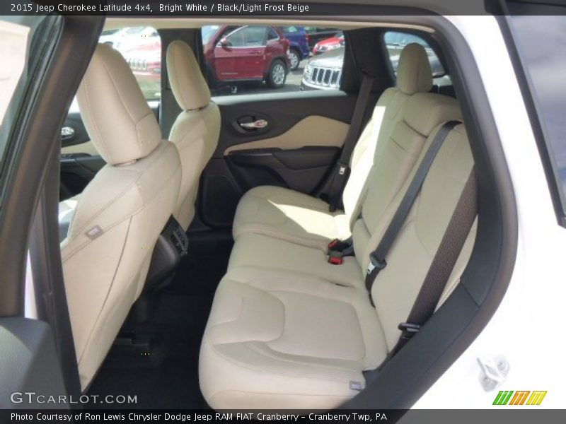 Bright White / Black/Light Frost Beige 2015 Jeep Cherokee Latitude 4x4
