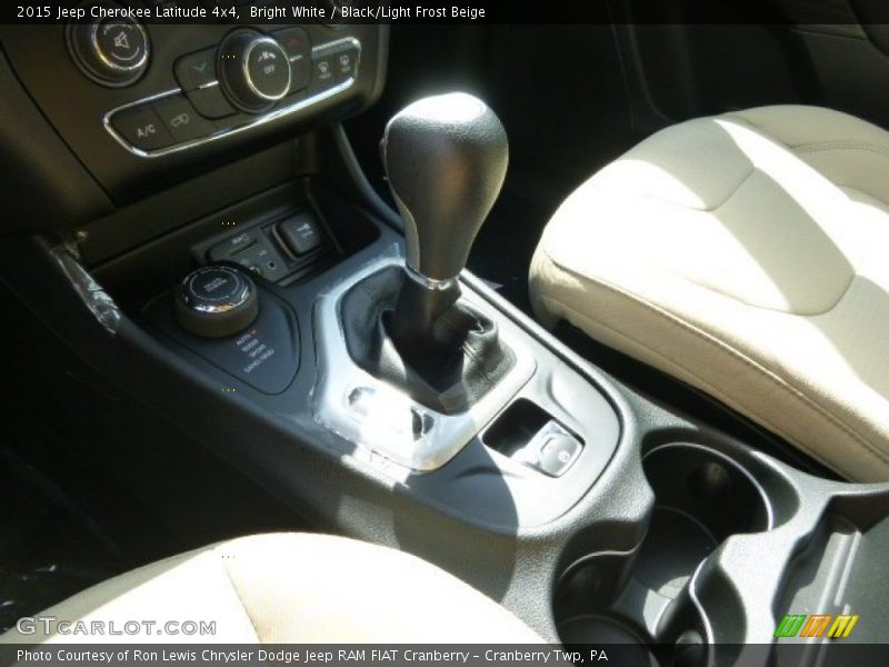 Bright White / Black/Light Frost Beige 2015 Jeep Cherokee Latitude 4x4