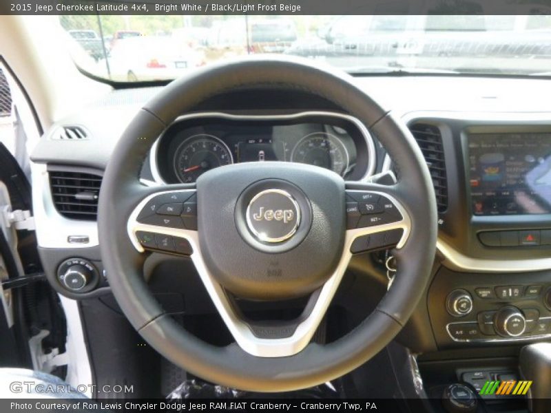 Bright White / Black/Light Frost Beige 2015 Jeep Cherokee Latitude 4x4