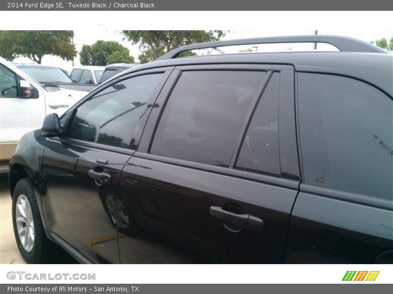 Tuxedo Black / Charcoal Black 2014 Ford Edge SE
