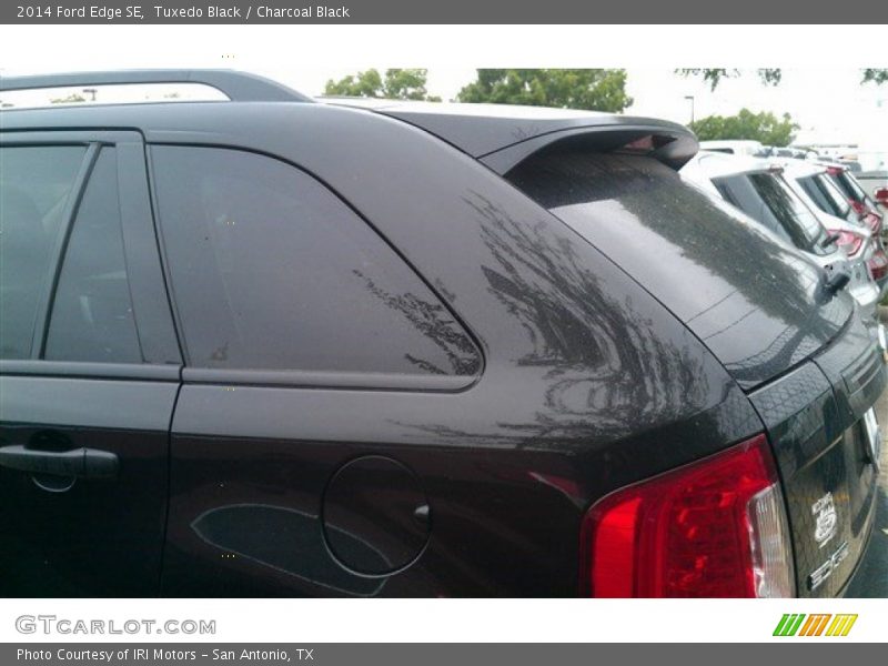 Tuxedo Black / Charcoal Black 2014 Ford Edge SE