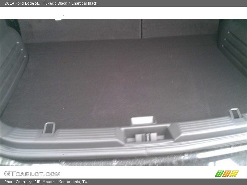 Tuxedo Black / Charcoal Black 2014 Ford Edge SE