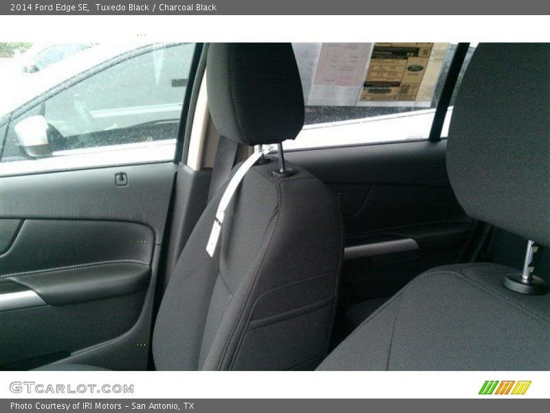 Tuxedo Black / Charcoal Black 2014 Ford Edge SE