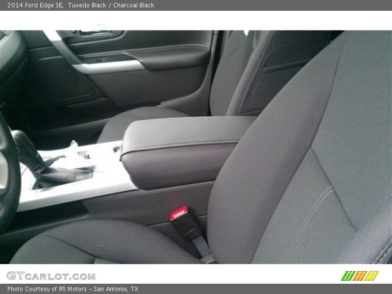 Tuxedo Black / Charcoal Black 2014 Ford Edge SE
