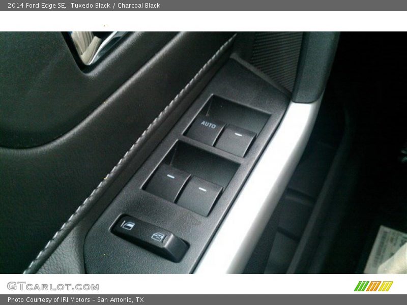 Tuxedo Black / Charcoal Black 2014 Ford Edge SE