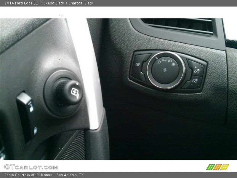 Tuxedo Black / Charcoal Black 2014 Ford Edge SE