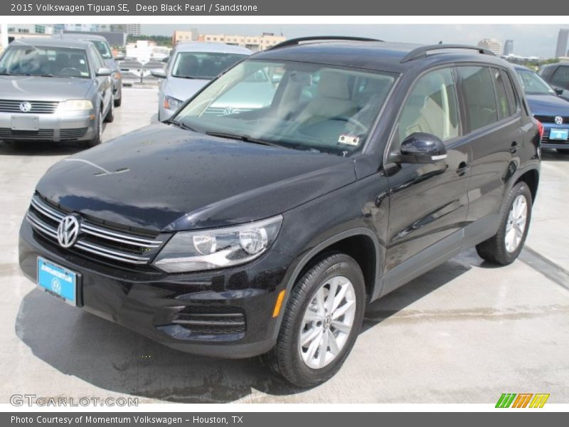 Deep Black Pearl / Sandstone 2015 Volkswagen Tiguan SE