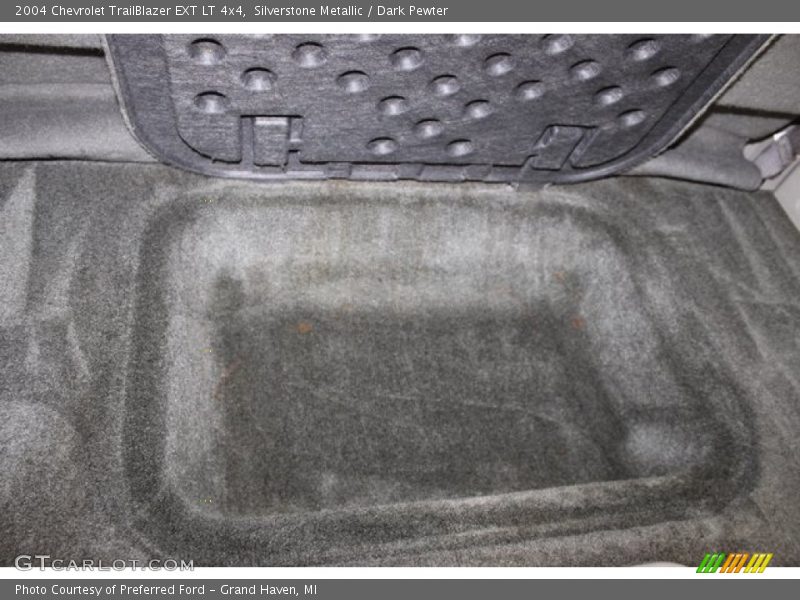 Silverstone Metallic / Dark Pewter 2004 Chevrolet TrailBlazer EXT LT 4x4