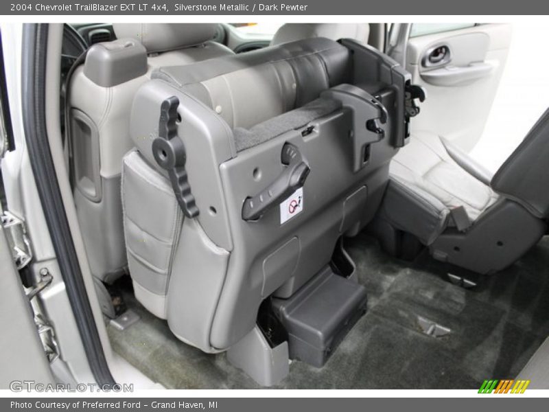 Silverstone Metallic / Dark Pewter 2004 Chevrolet TrailBlazer EXT LT 4x4