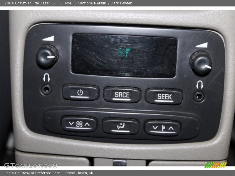 Silverstone Metallic / Dark Pewter 2004 Chevrolet TrailBlazer EXT LT 4x4