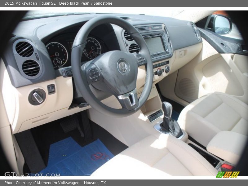 Deep Black Pearl / Sandstone 2015 Volkswagen Tiguan SE