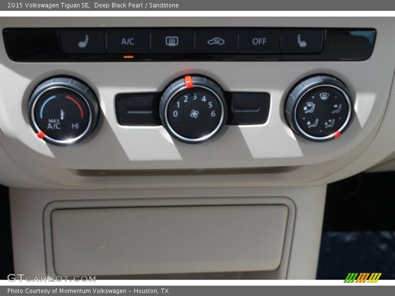Deep Black Pearl / Sandstone 2015 Volkswagen Tiguan SE