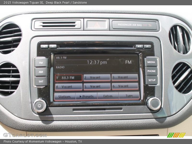 Deep Black Pearl / Sandstone 2015 Volkswagen Tiguan SE