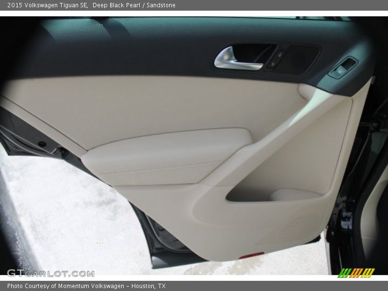Deep Black Pearl / Sandstone 2015 Volkswagen Tiguan SE