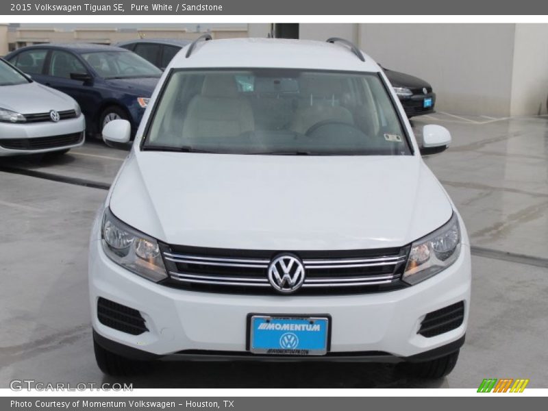 Pure White / Sandstone 2015 Volkswagen Tiguan SE