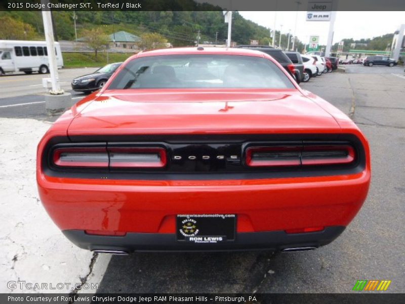 TorRed / Black 2015 Dodge Challenger SXT