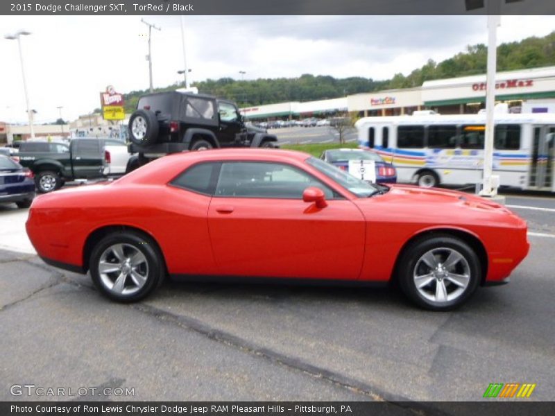TorRed / Black 2015 Dodge Challenger SXT
