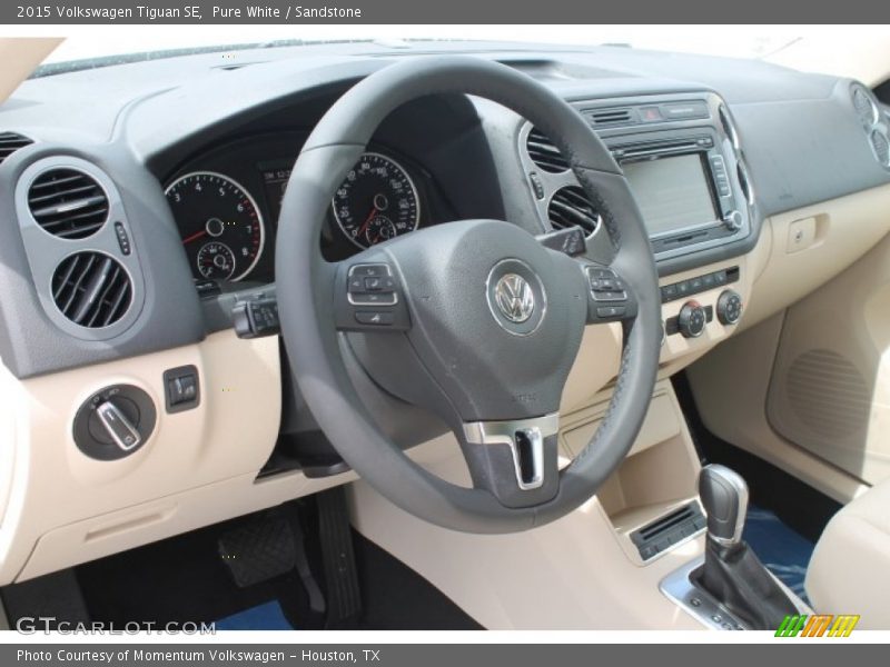 Pure White / Sandstone 2015 Volkswagen Tiguan SE