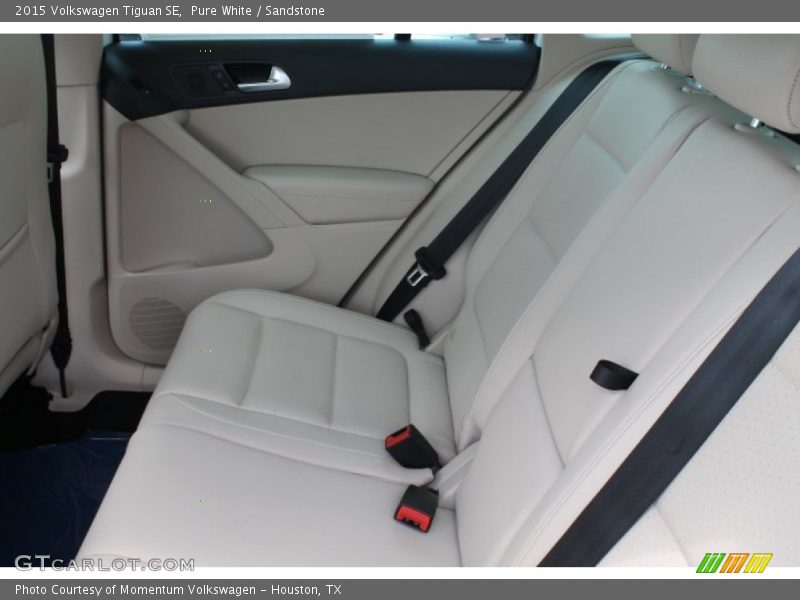 Pure White / Sandstone 2015 Volkswagen Tiguan SE