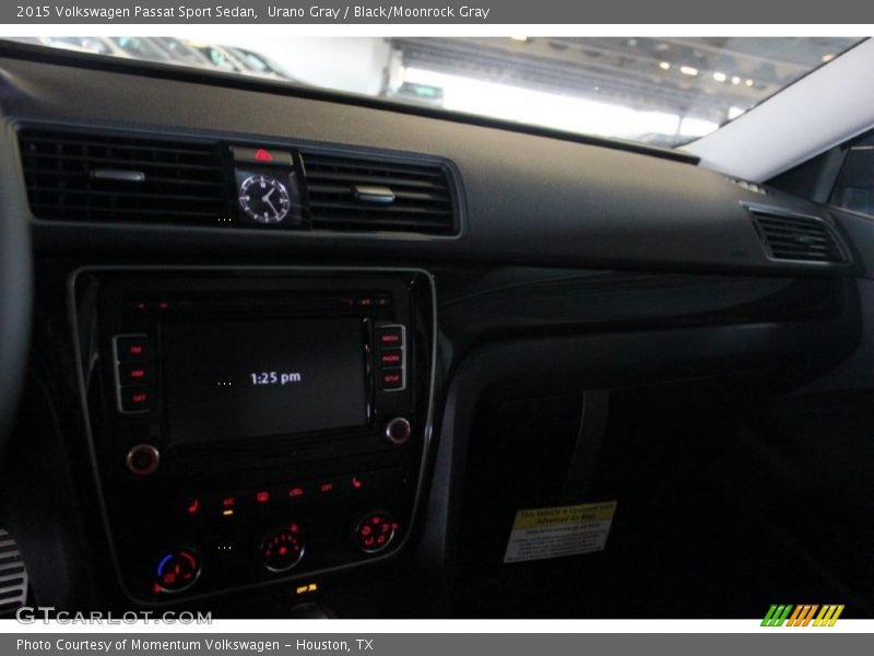 Urano Gray / Black/Moonrock Gray 2015 Volkswagen Passat Sport Sedan