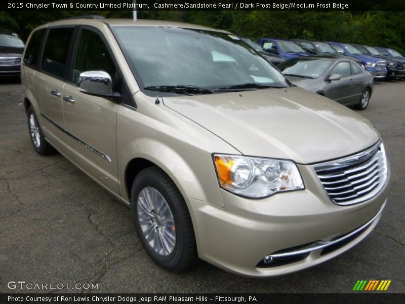 Front 3/4 View of 2015 Town & Country Limited Platinum
