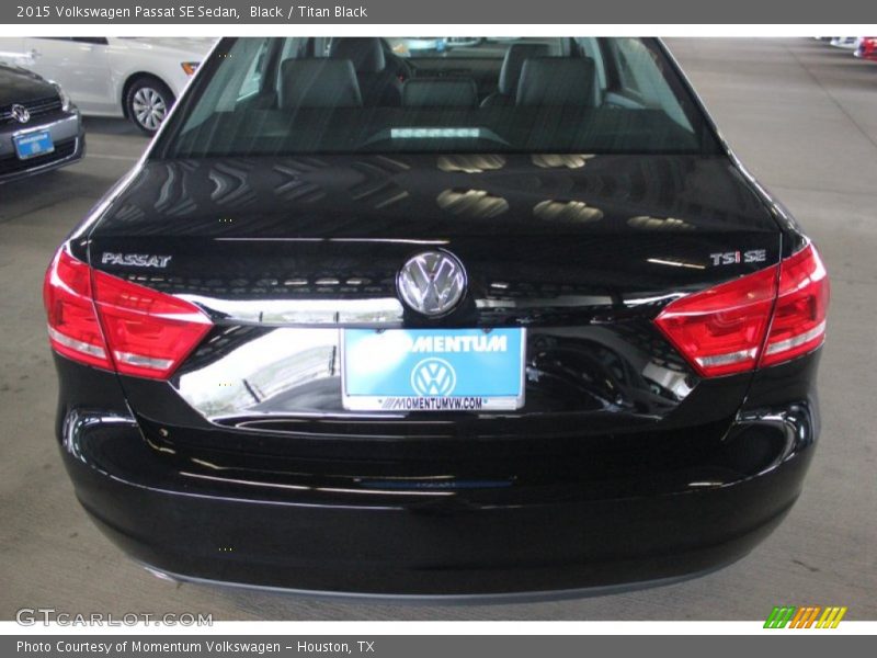 Black / Titan Black 2015 Volkswagen Passat SE Sedan