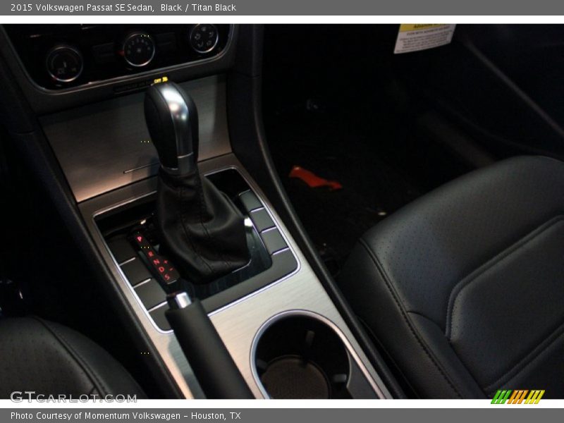 Black / Titan Black 2015 Volkswagen Passat SE Sedan