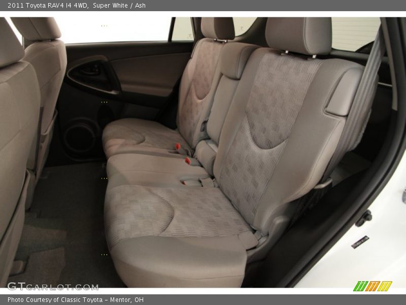 Super White / Ash 2011 Toyota RAV4 I4 4WD