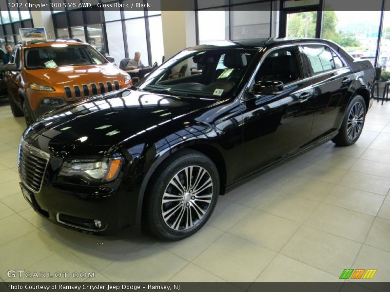 Gloss Black / Black 2012 Chrysler 300 S V6 AWD