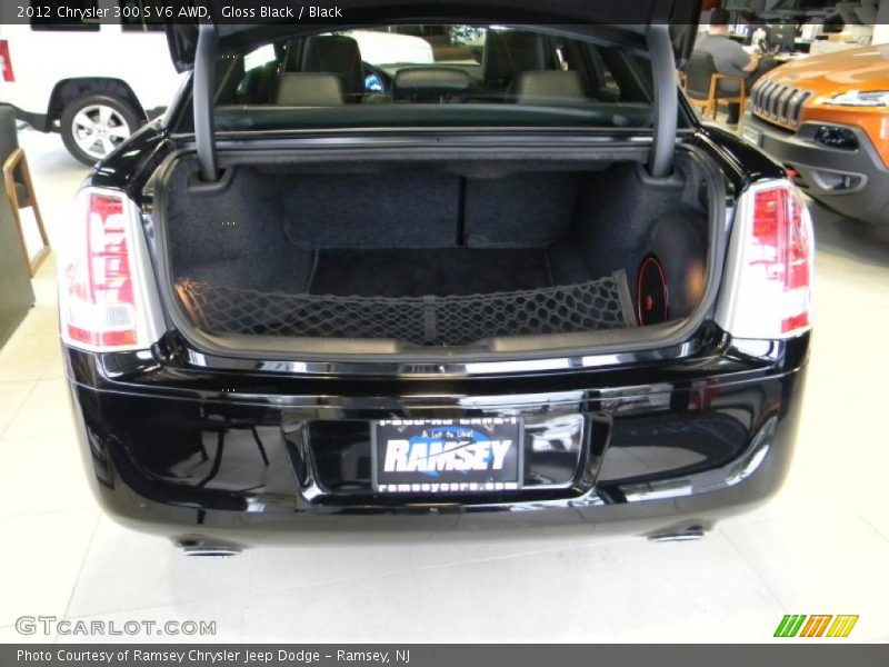 Gloss Black / Black 2012 Chrysler 300 S V6 AWD