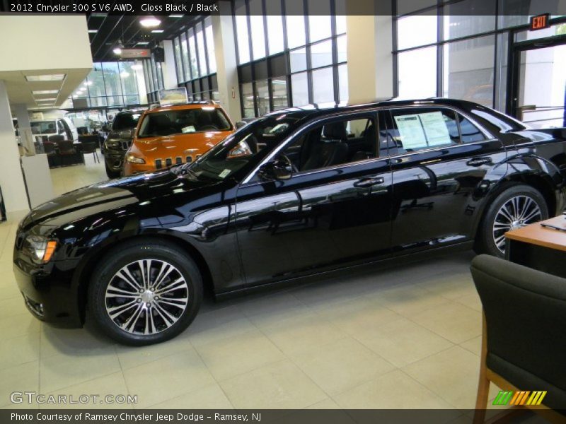 Gloss Black / Black 2012 Chrysler 300 S V6 AWD