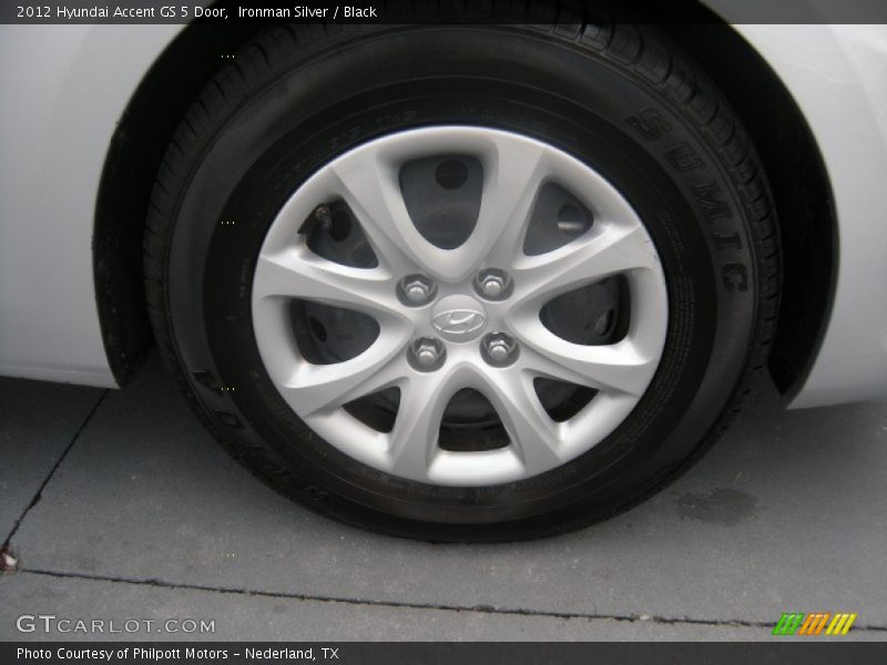 Ironman Silver / Black 2012 Hyundai Accent GS 5 Door