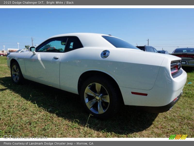 Bright White / Black 2015 Dodge Challenger SXT